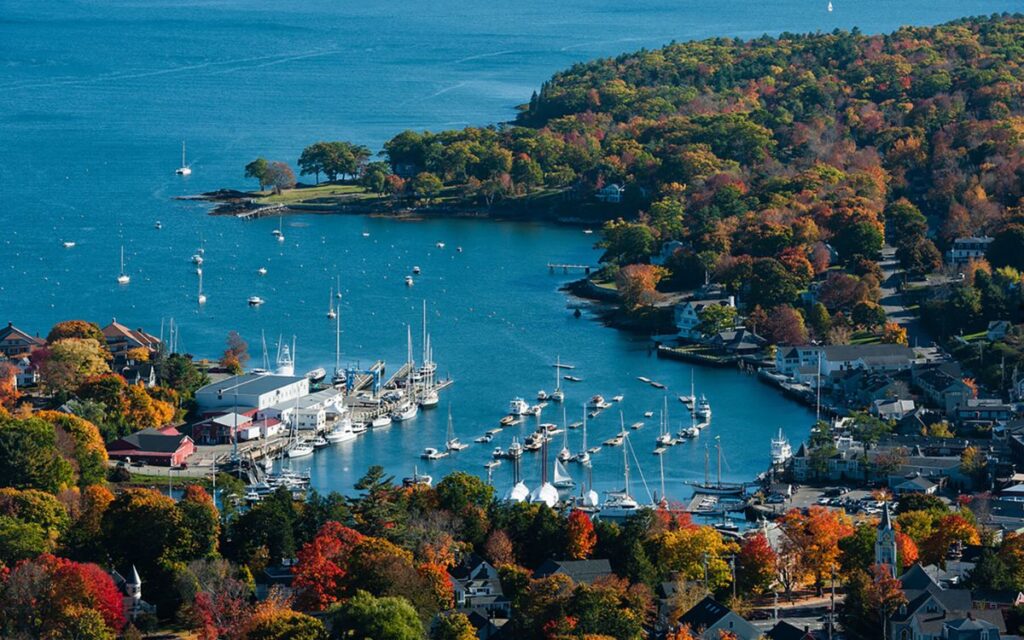 10-romantic-getaways-in-maine-new-england-camden-hills-and-penobscot-bay