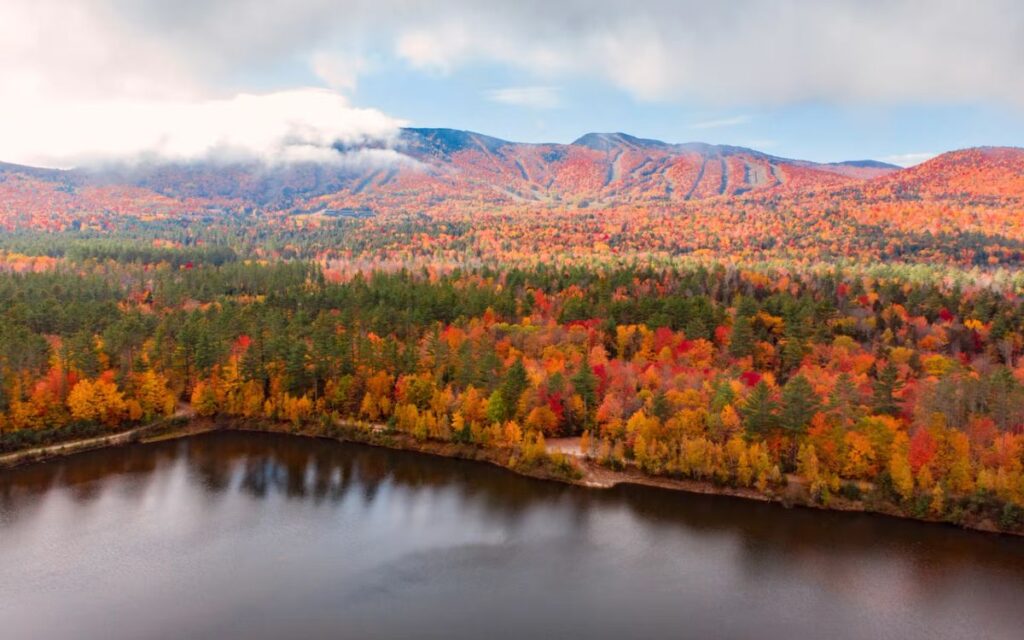 10-romantic-getaways-in-maine-new-england-rangeley-lakes-region (3)