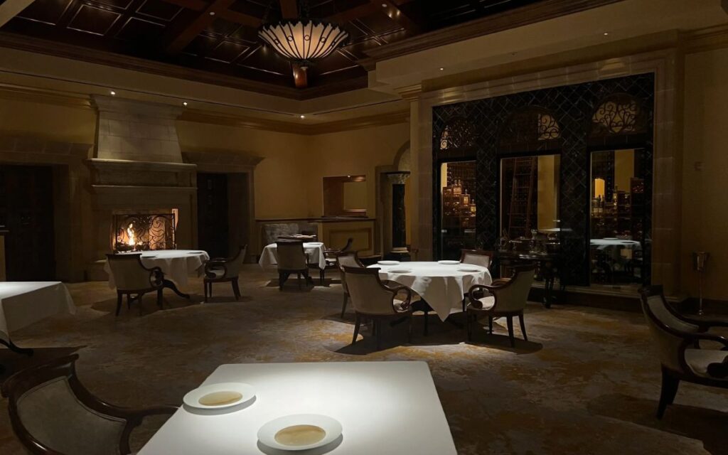 12-romantic-restaurants-in-san-diego-addison