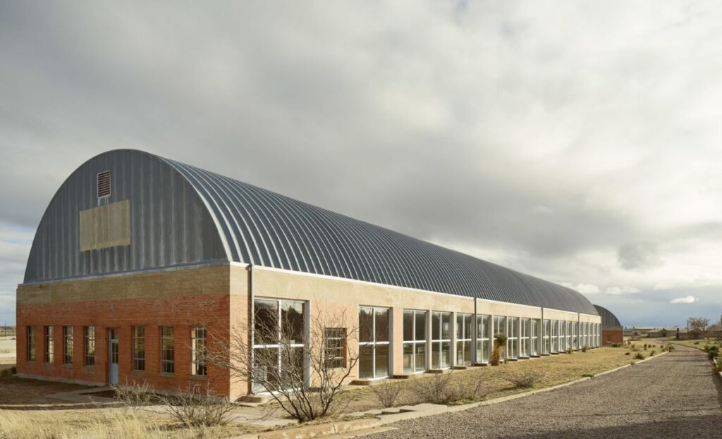 affordable-romantic-getaways-in-usa-marfa-texas