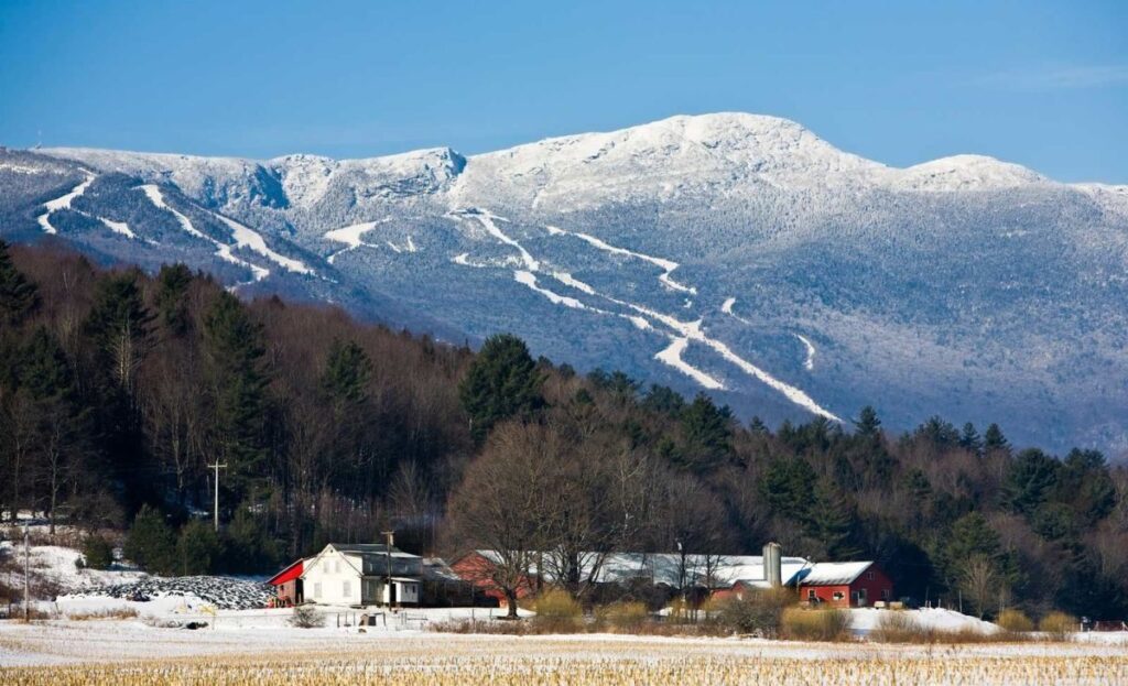 affordable-romantic-getaways-in-usa-stowe-vermont