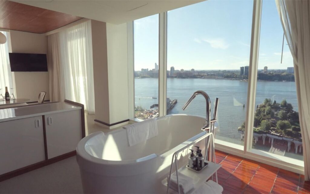 romantic-hotels-in-nyc-with-jacuzzi-in-room-the-high-line-hotel