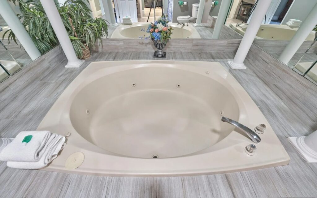 romantic-hotels-in-nyc-with-jacuzzi-in-room-the-plaza-hotel