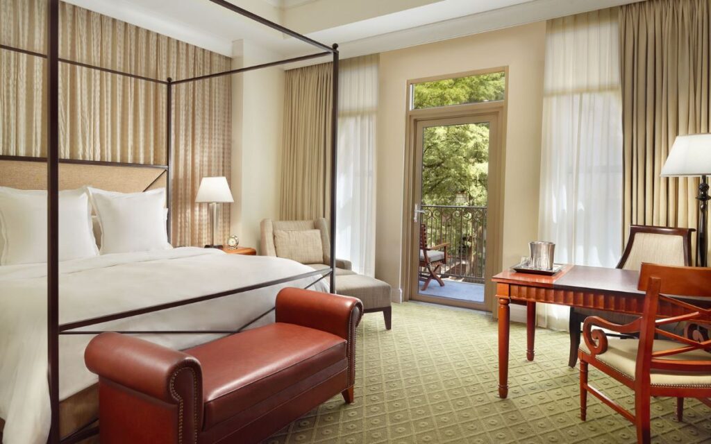 romantic-hotels-in-san-antonio-mokara-hotel-and-spa