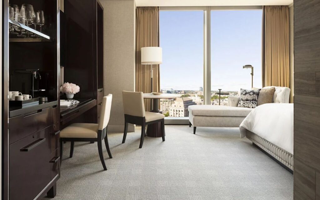 romantic-places-to-stay-in-boston-four-seasons