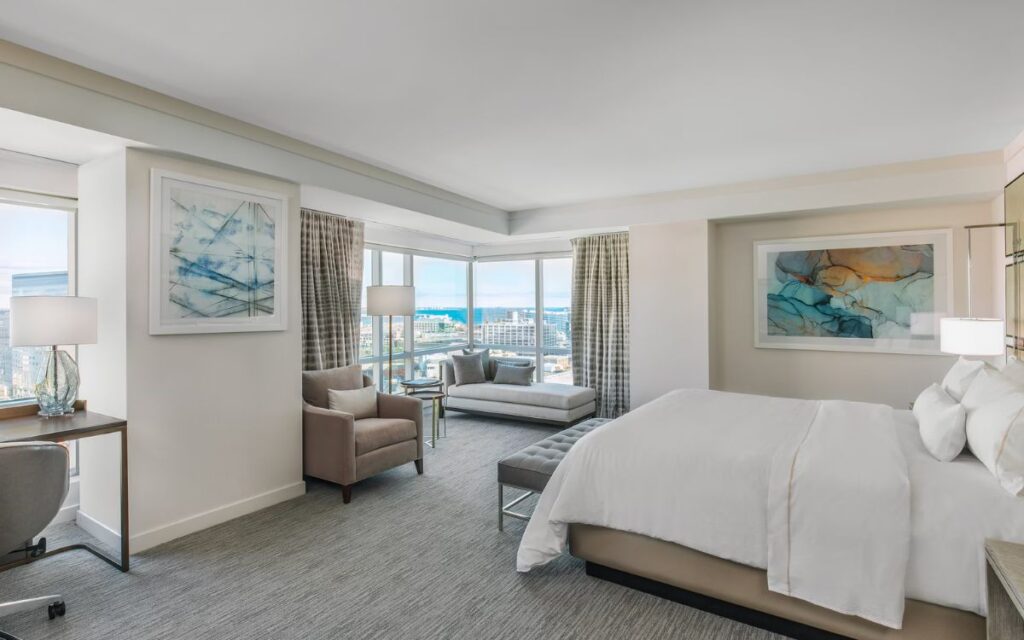 romantic-places-to-stay-in-boston-the-westin-boston-waterfront
