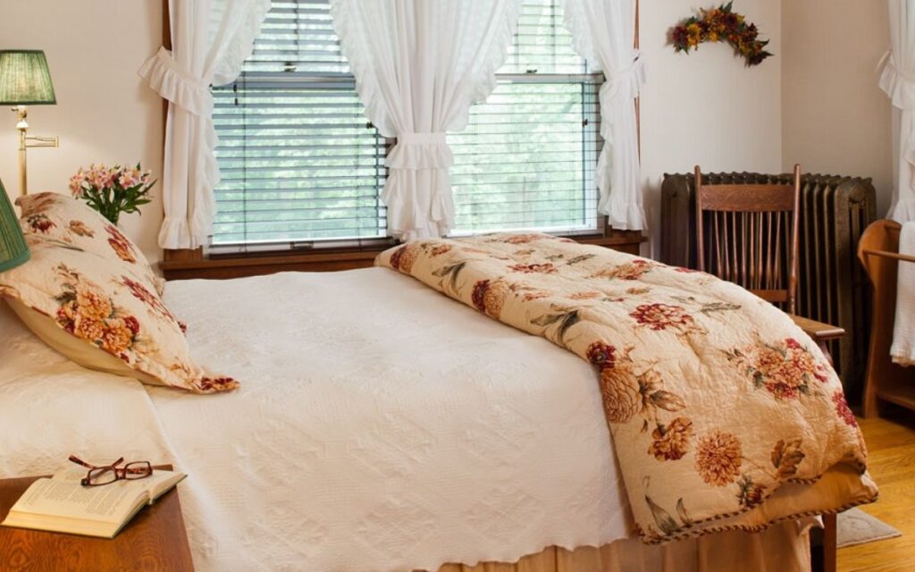 romantic-places-to-stay-in-ohio-the-white-oak-inn
