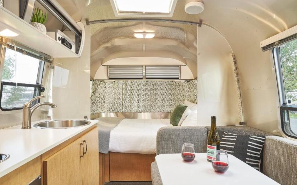 romantic-places-to-stay-in-ohio-vintage-trailer-resort