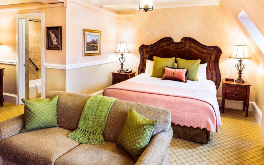 romantic-places-to-stay-in-pennsylvania-skytop-lodge