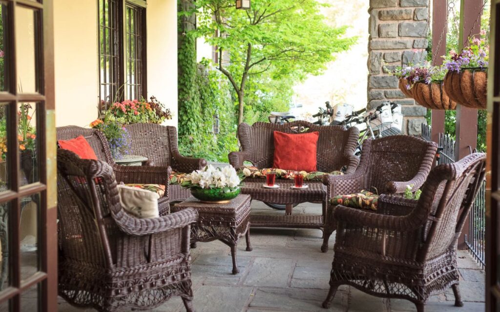 romantic-places-to-stay-in-pennsylvania-the-settlers-inn