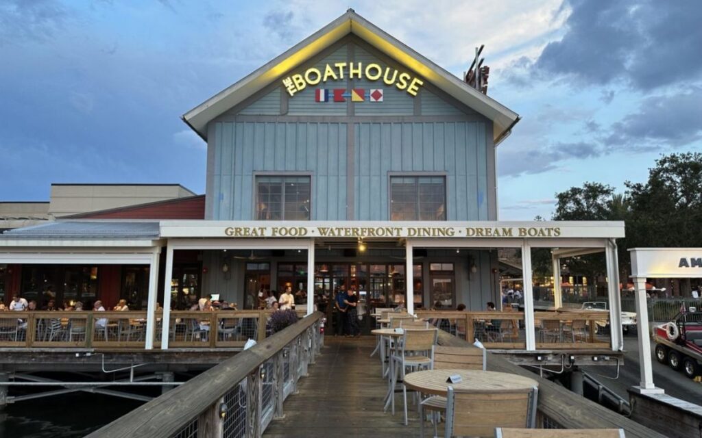 romantic-restaurants-in-orlando-the-boathouse