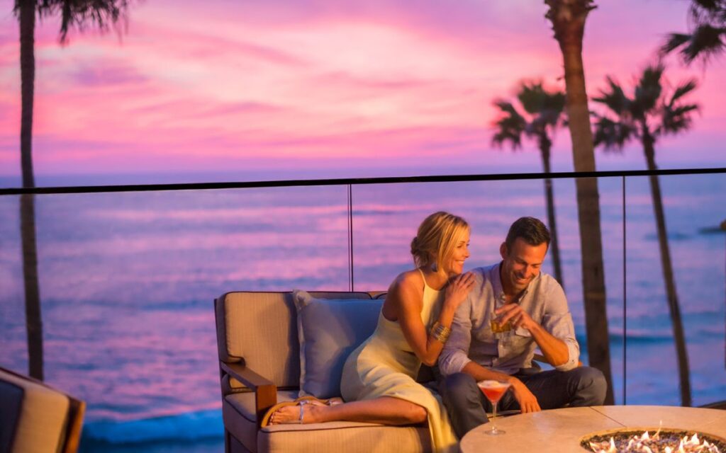 romantic-gift-ideas-weekend-getaway